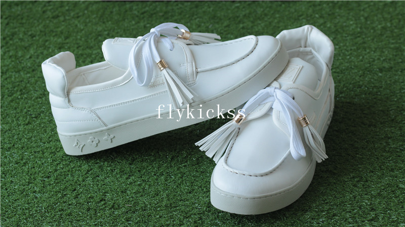 LVS White Sneaker Low Top